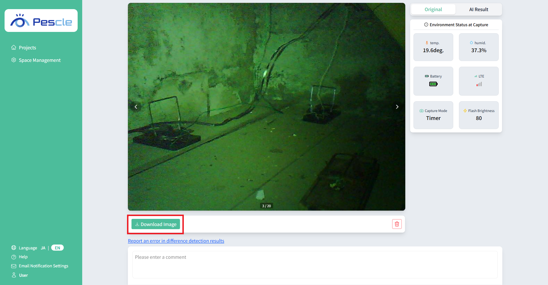Download and delete image buttons